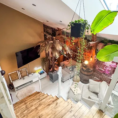 Skatta Secret Penthouse Lägenhet *