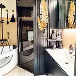 Skatta Secret Penthouse *