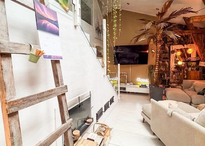 Skatta Secret Penthouse